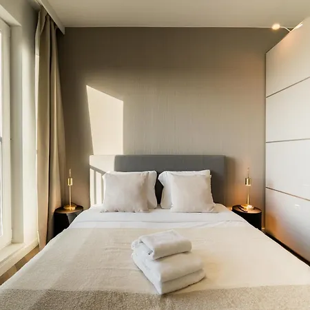 Warta River Glamour By Bookinghost *