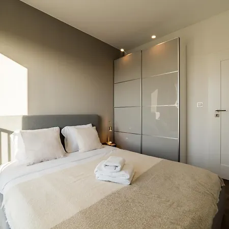 Warta River Glamour By Bookinghost * Poznań