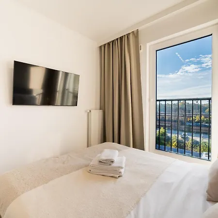 Warta River Glamour Апартаменти Познань