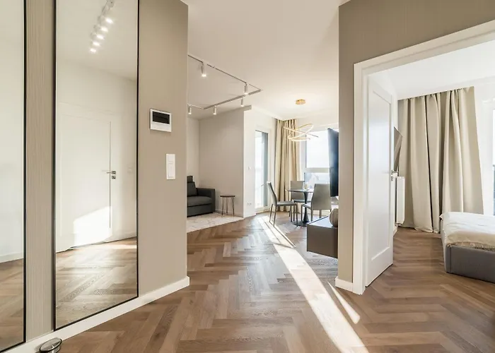 Warta River Glamour By Bookinghost Познань