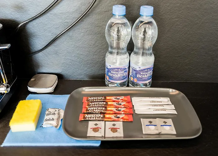 Warta River Glamour By Bookinghost Познань