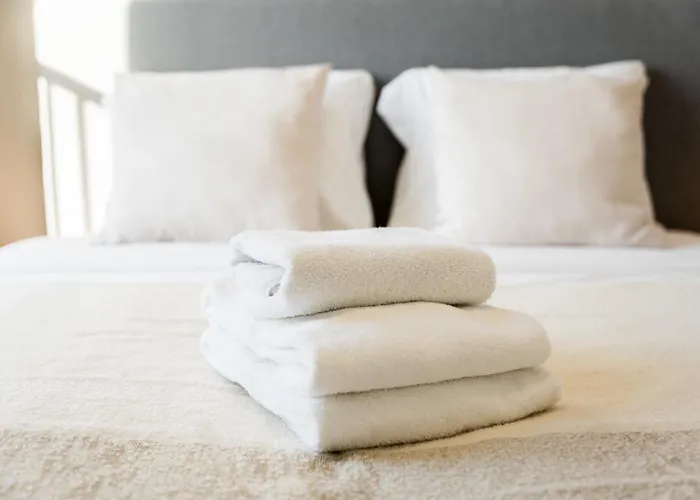 Warta River Glamour By Bookinghost * Познань